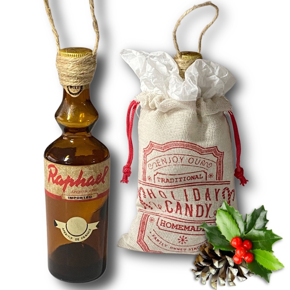 Raphael Aperitif de France French Wine Artisan Vintage Glass Bottle Ornament